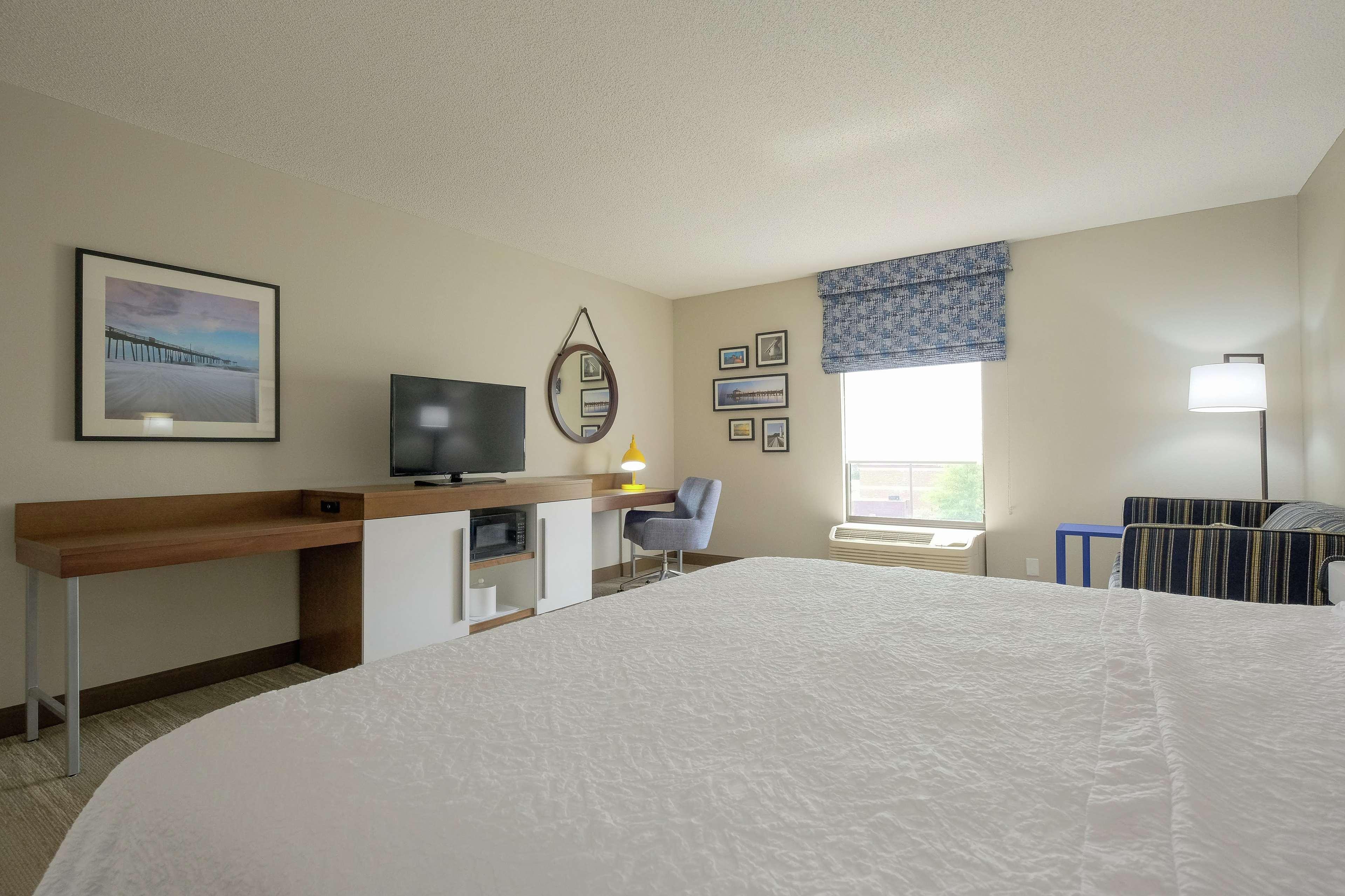 Hampton Inn אדנטון מראה חיצוני תמונה