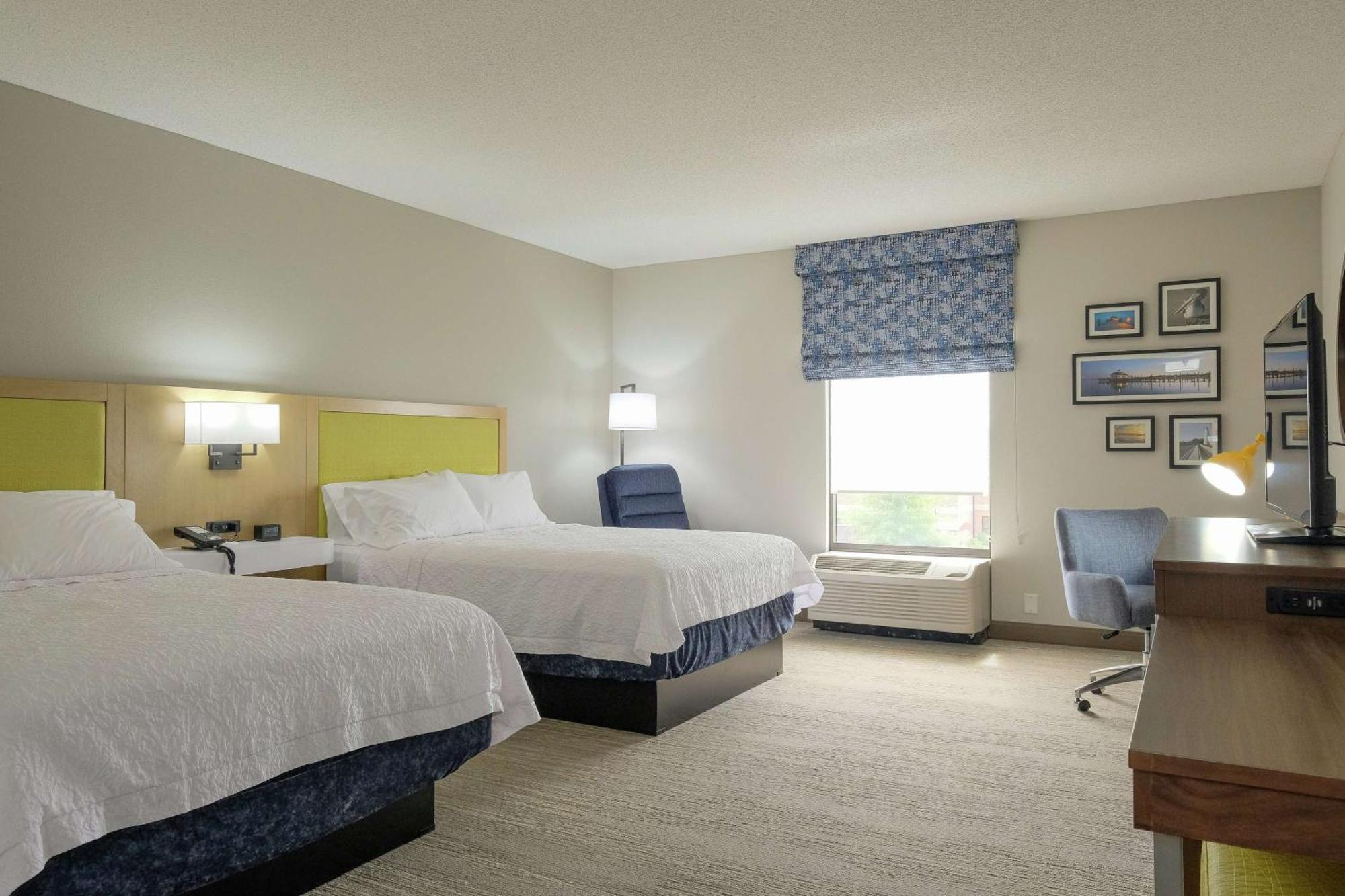 Hampton Inn אדנטון מראה חיצוני תמונה