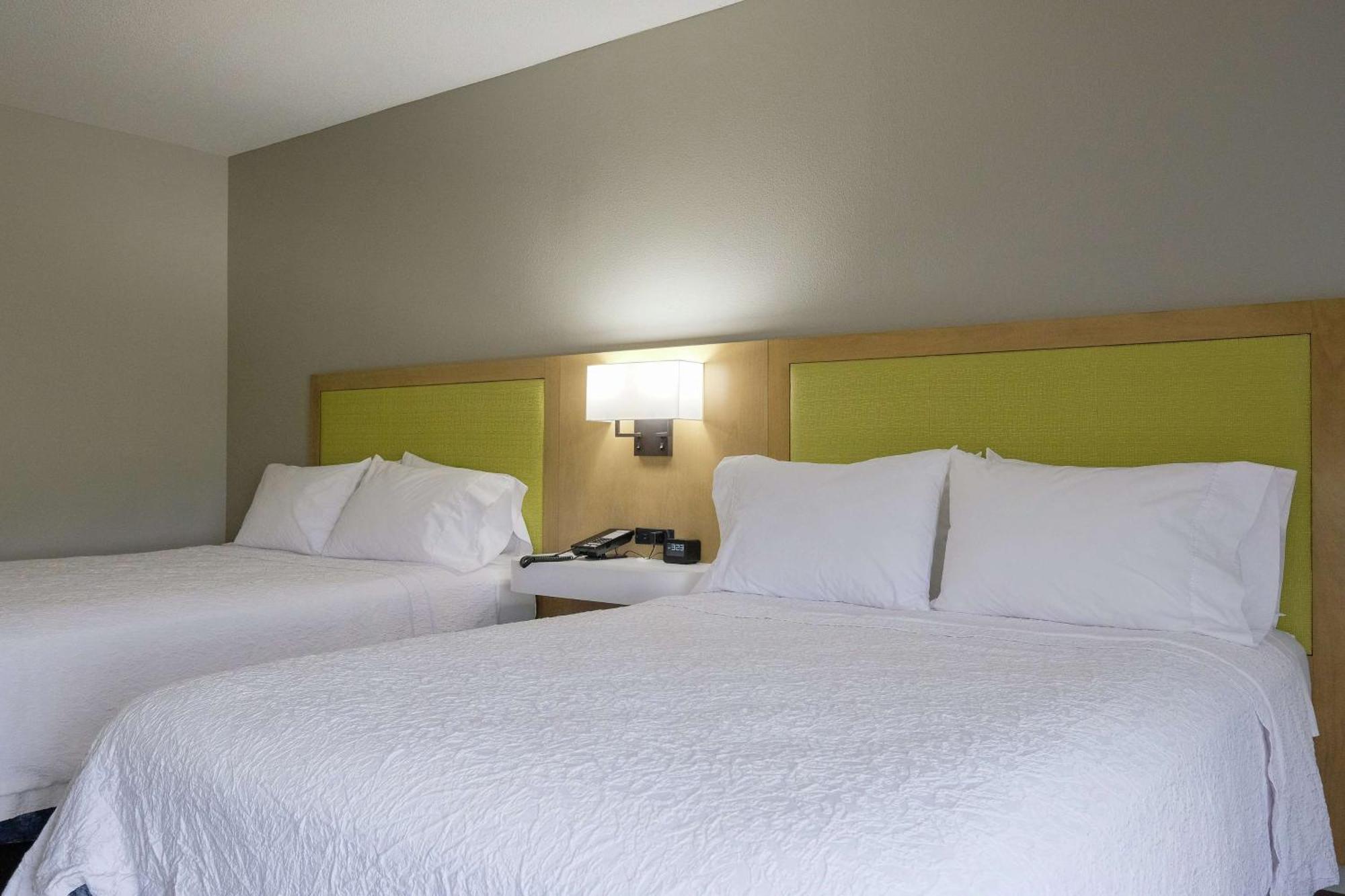 Hampton Inn אדנטון מראה חיצוני תמונה