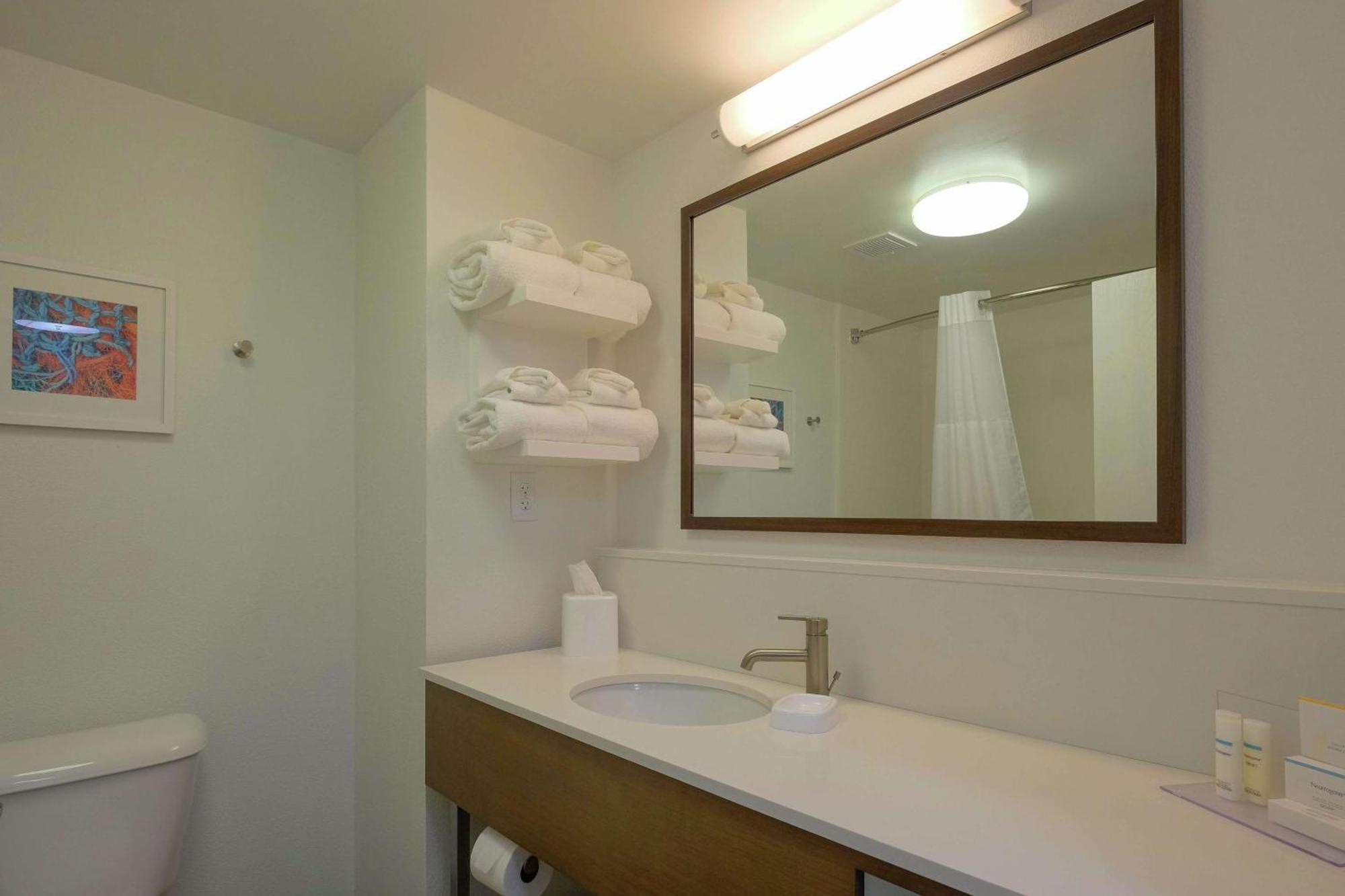 Hampton Inn אדנטון מראה חיצוני תמונה